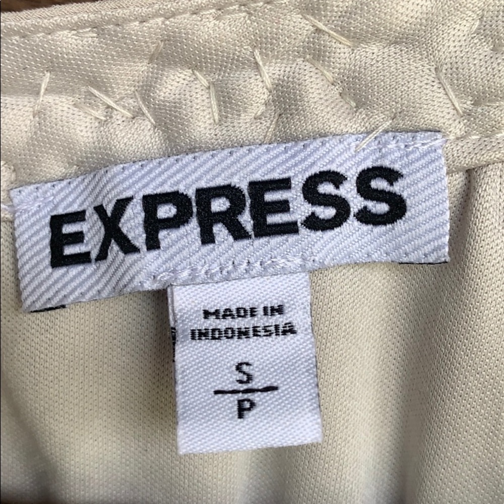 Express Blouse - Picture 2 of 4